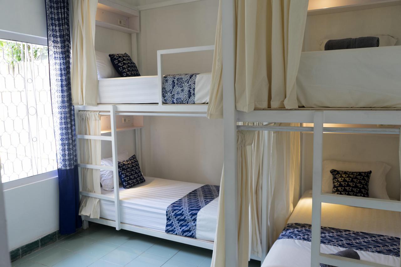 Pondok Sare Hostel ยอกยาการ์ตา ภายนอก รูปภาพ
