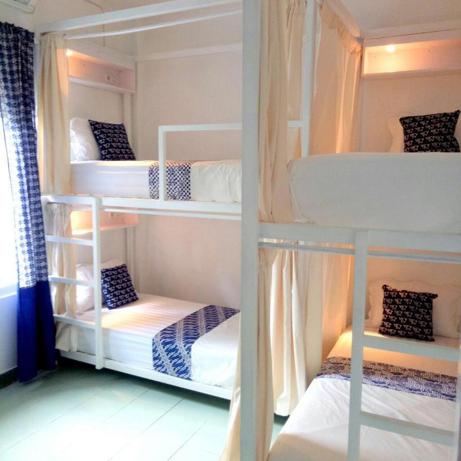 Pondok Sare Hostel ยอกยาการ์ตา ภายนอก รูปภาพ
